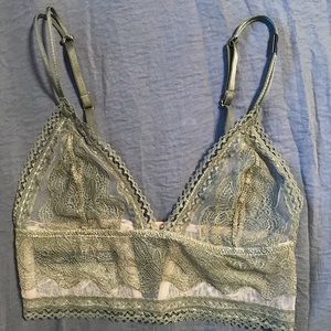 Victoria’s Secret Very Sexy Unlined Bralette - XS